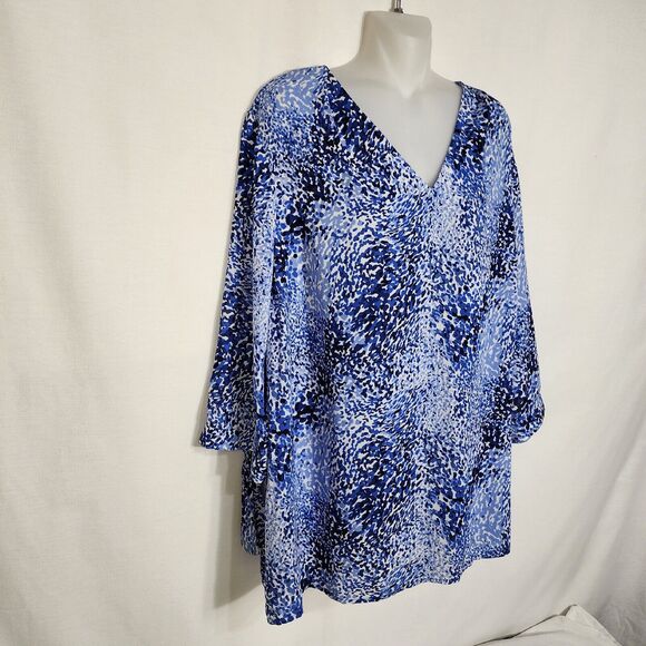 Violet & Claire Women Tunic Top Size 1X Tie Sleeve Lightweight Animal Print Blue - Picture 4 of 11